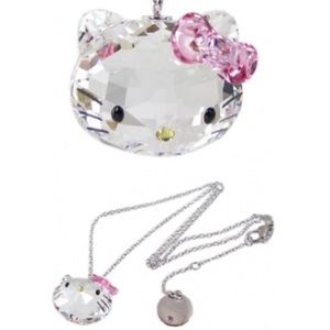 🚫 Swarovski hello kitty crystal necklace